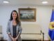 La ministra de Educación, María Paz Arzola, presenta medidas para mejorar la calidad del aprendizaje en las escuelas chilenas.