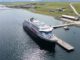 Crucero de expedición MS Fridtjof Nansen atracado en el Terminal Marítimo Patagonia Sur en Puerto Natales.